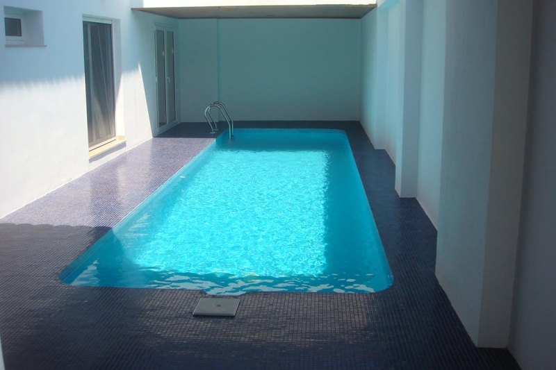 dos de máxima calidad. Vivienda de lujo  con todas las comodidades, piscina climatizada para usar todo el año, acabos de lujo. El sueño de todos. Urge vender.
